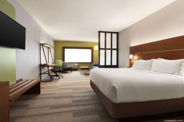 Holiday Inn Express & Suites MCALLEN - MEDICAL CENTER AREA (McAllen)